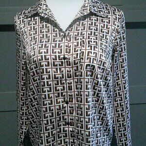 NWT- Forever 21 Contemporary Geometric Button-Up sz M